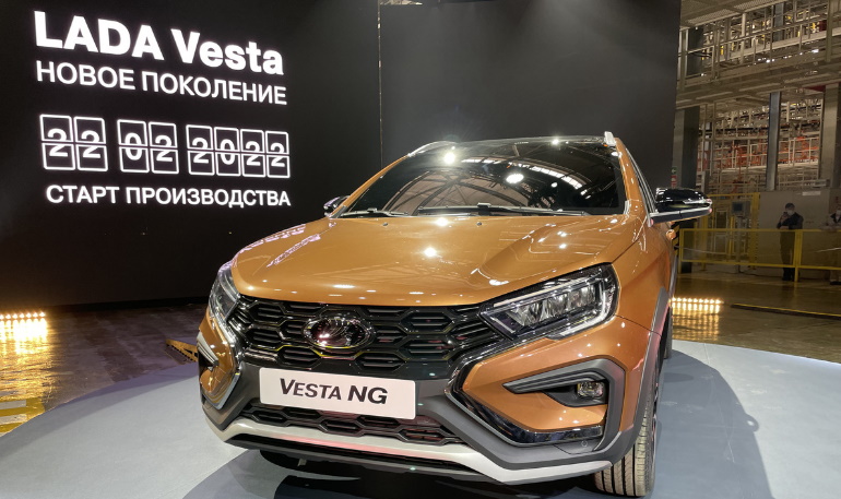 Первые живые фото и видео внешнего вида Lada Vesta NG (новое поколение)