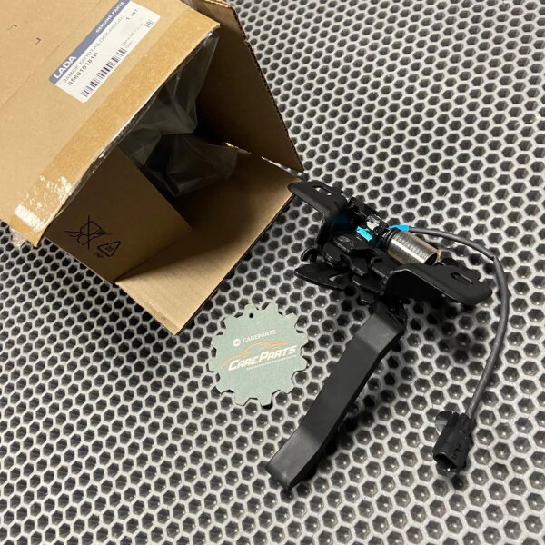 Замок капота для Lada XRAY