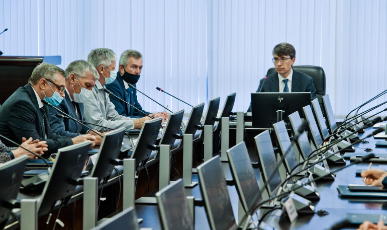 На АВТОВАЗе повысят тарифные ставки и оклады рабочим в 2022 году