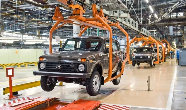 АВТОВАЗ возобновил выпуск Lada Niva Legend после санкций