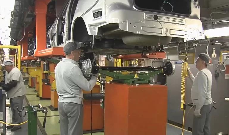 АВТОВАЗ собирается принять на работу несколько тысяч человек в конце 2022 года