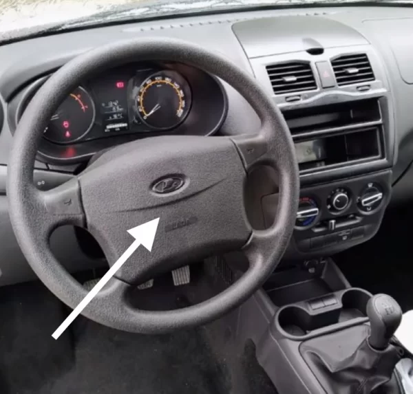 Крышка колеса рулевого в сборе для Lada Granta Classic 2022