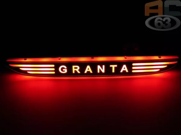 Фонарь противотуманный светодиодный (черный, надпись GRANTA) в бампер Lada Granta лифтбек