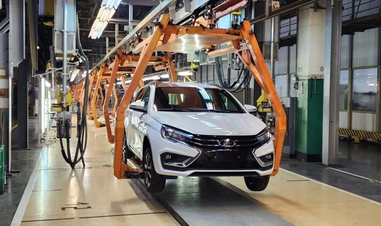 Lada Vesta NG будут испытывать рабочие АВТОВАЗа в частном порядке