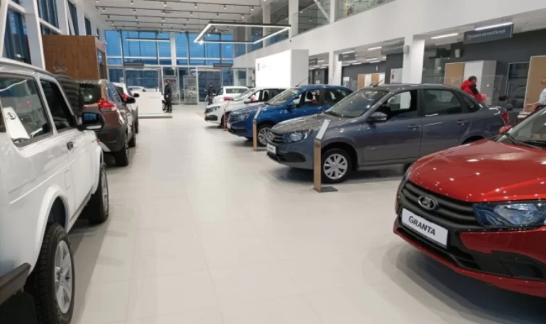Какие будут цены на новые автомобили в России в 2023 году, прогнозы экспертов