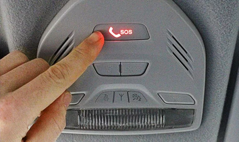 ЭРА-ГЛОНАСС: экстренные вызовы от автомобилистов в 2022 году поступали чаще