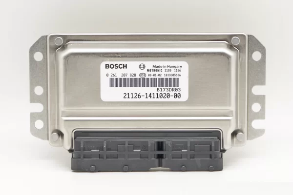 Контроллер системы управления двигателем Bosch для Lada Priora