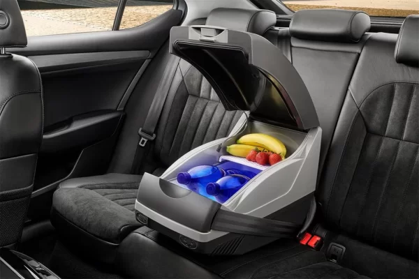 Термоэлектрический холодильник вместо заднего подлокотника SKODA 15 литров