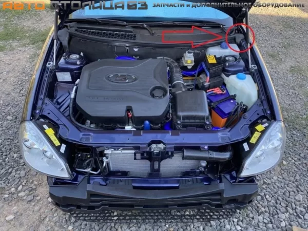 Уплотнитель обивки моторного отсека левый для Lada Priora