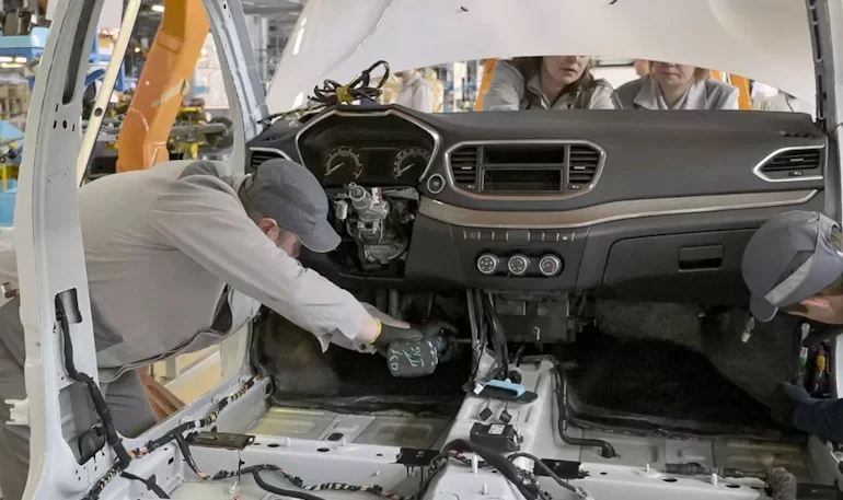 Какие новые детали начали ставить на Lada Vesta, Granta, Niva в мае 2023 года