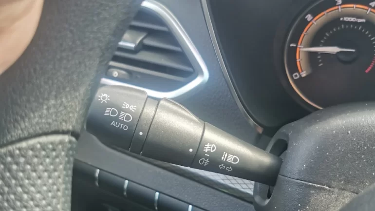 Как штатно установить ПТФ на Vesta NG 2023