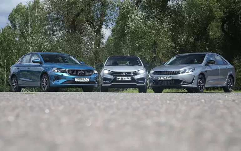 Чем Lada Vesta NG лучше китайских конкурентов Kaiyi E5 и Geely Emgrand