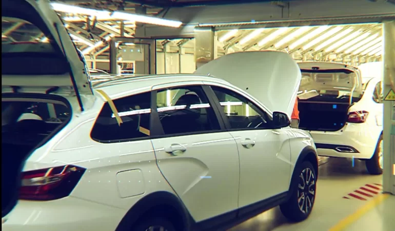 АВТОВАЗ приостанавливал выпуск универсалов Lada Vesta NG, новые подробности