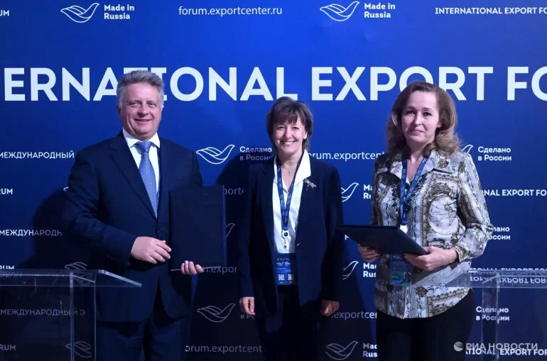 Группа Российского экспортного центра окажет финподдержку АВТОВАЗу для реализации международных проектов