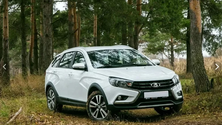 Стук в моторном отсеке при нажатии сцепления