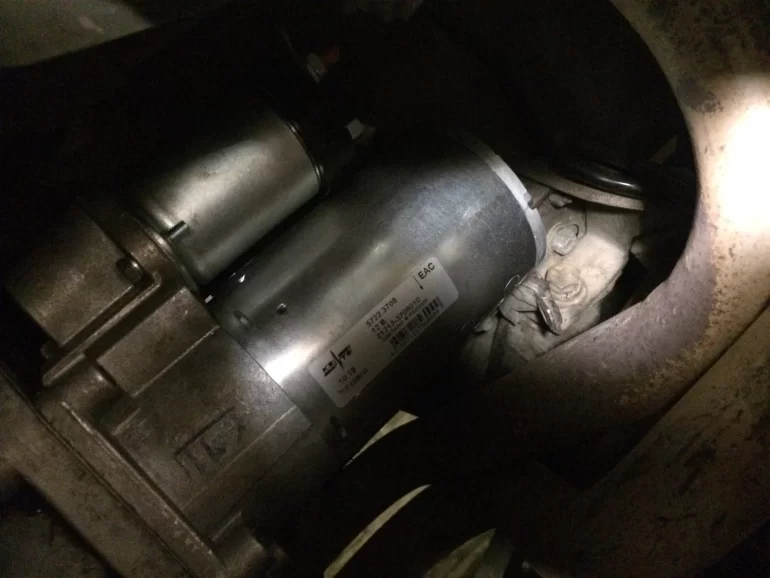 Не крутит стартер на горячую