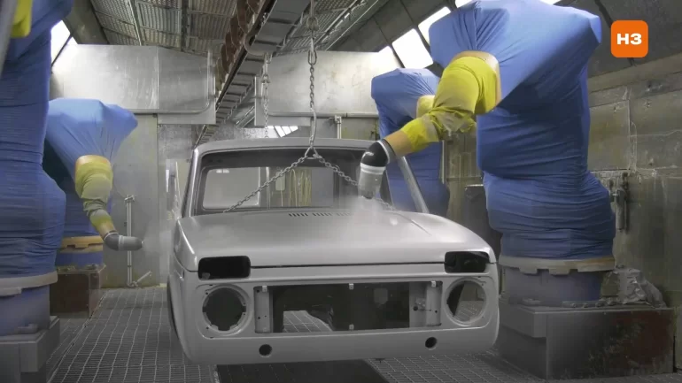 АВТОВАЗ меняет европейские краски на китайские АВТОВАЗ меняет европейские краски на китайские