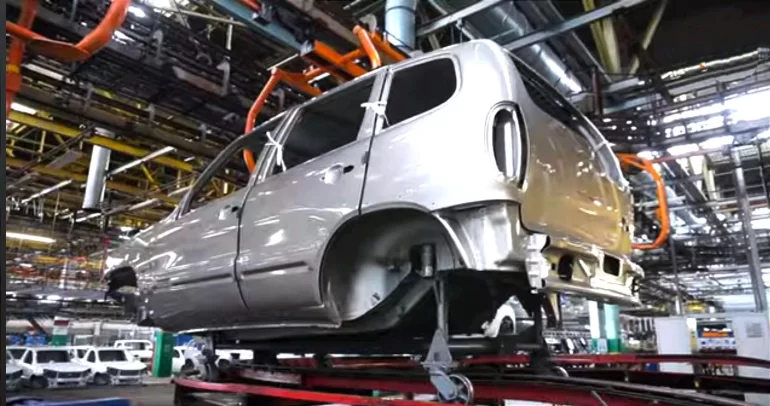 На АВТОВАЗе начали красить Lada Niva в цвет металлик На АВТОВАЗе начали красить Lada Niva в цвет металлик