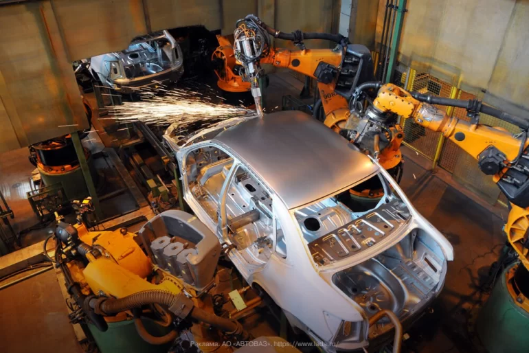 АВТОВАЗ рассказал, как на заводе проверяют кузов автомобиля LADA АВТОВАЗ рассказал, как на заводе проверяют кузов автомобиля LADA