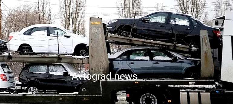 Lada Granta в цвете "Борнео" начали отправлять в дилерские центры LADA Lada Granta в цвете "Борнео" начали отправлять в дилерские центры LADA