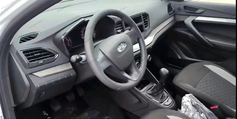 Когда начнут продавать Lada Vesta без подушек безопасности и по какой цене, новые подробности