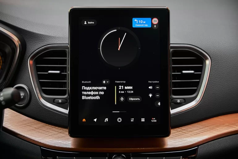 Сервисы Сбера внедрят в мультимедийную систему автомобилей LADA, новые подробности