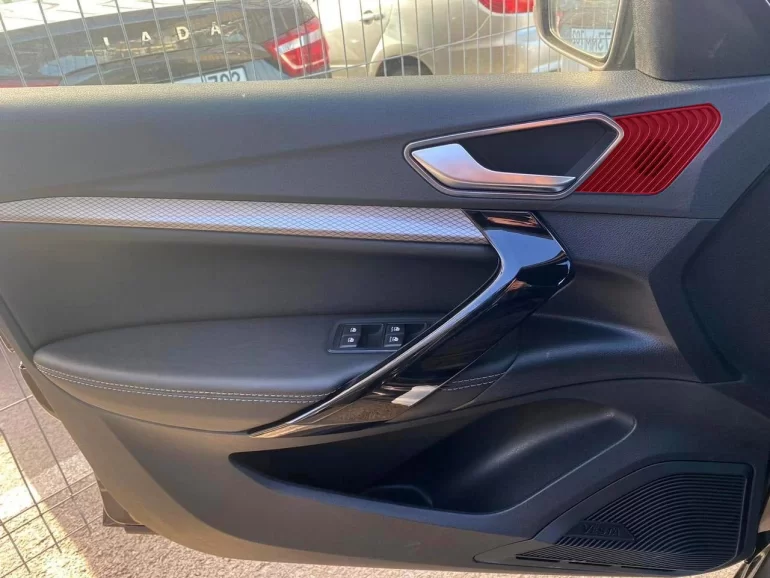 Как заменить твиттеры (пищалки) на Lada Vesta NG своими руками