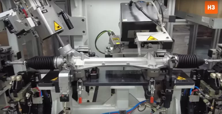 АВТОВАЗ будет ставить обновленный электроусилитель руля на Lada Vesta и Iskra