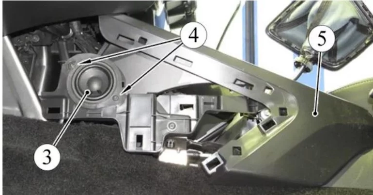 Как снять боковые накладки тоннеля и заменить динамики системы ЭРА-ГЛОНАСС на Lada Vesta NG