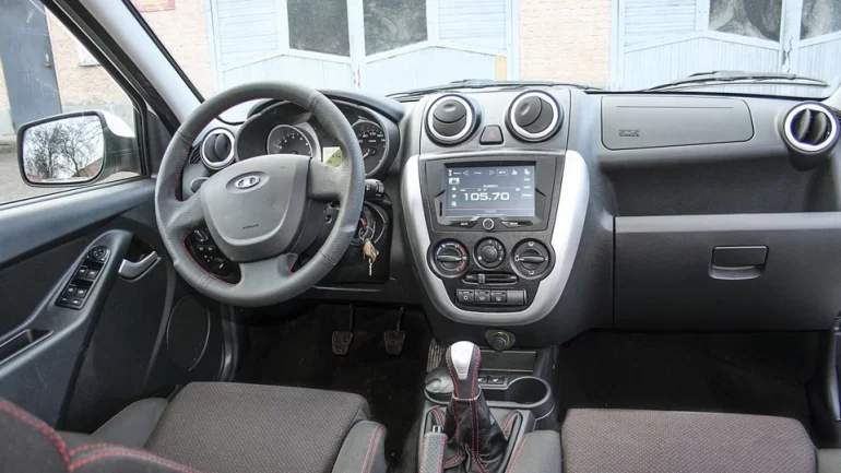 Как покрасить крышку бардачка и дверные карты по заводу?