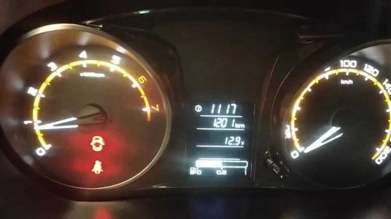 Просадка напряжения при сбросе газа, это норма?