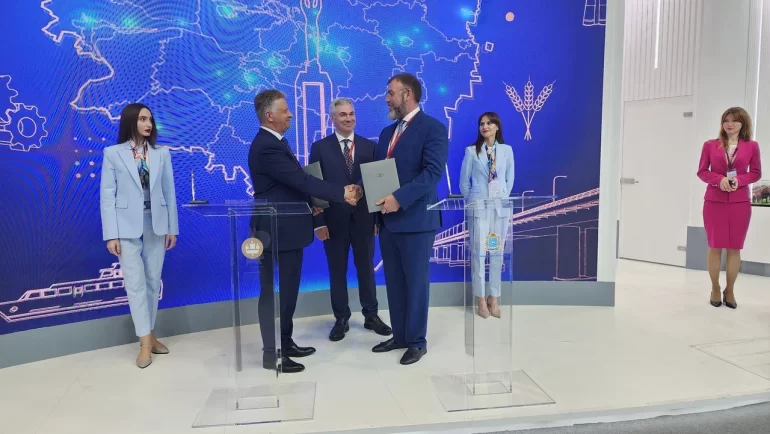 АВТОВАЗ получит средства от ФРП для доработки двигателей и выпуска Lada Aura