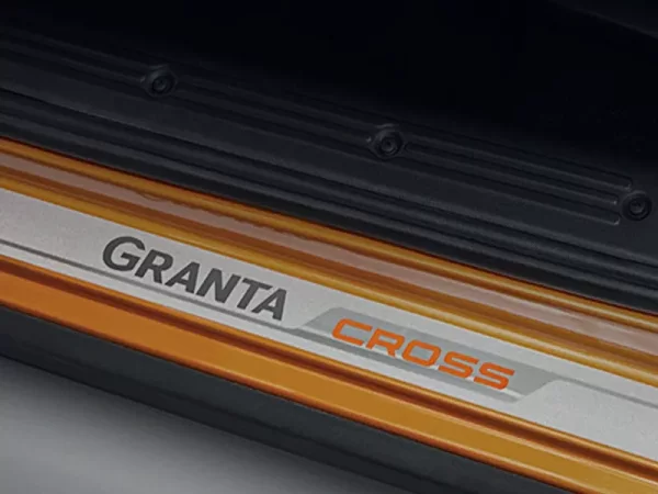 Наклейка порога с надписью Granta Cross