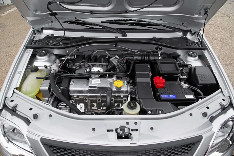 Где находится разъём управления стартером?