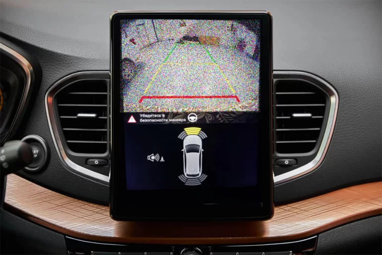 Как решить проблемы в работе камеры заднего вида на Lada Vesta NG Как решить проблемы в работе камеры заднего вида на Lada Vesta NG
