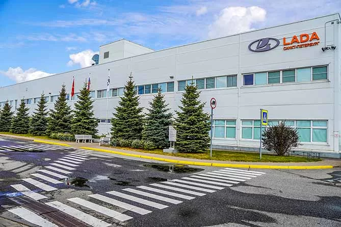 С "Автозавода Санкт–Петербург" взыскали более 30млн.р. по контрактам с Nissan