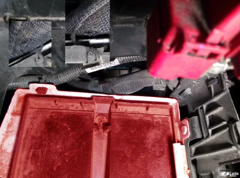 Как снять площадку под аккумулятор на Иксрей?