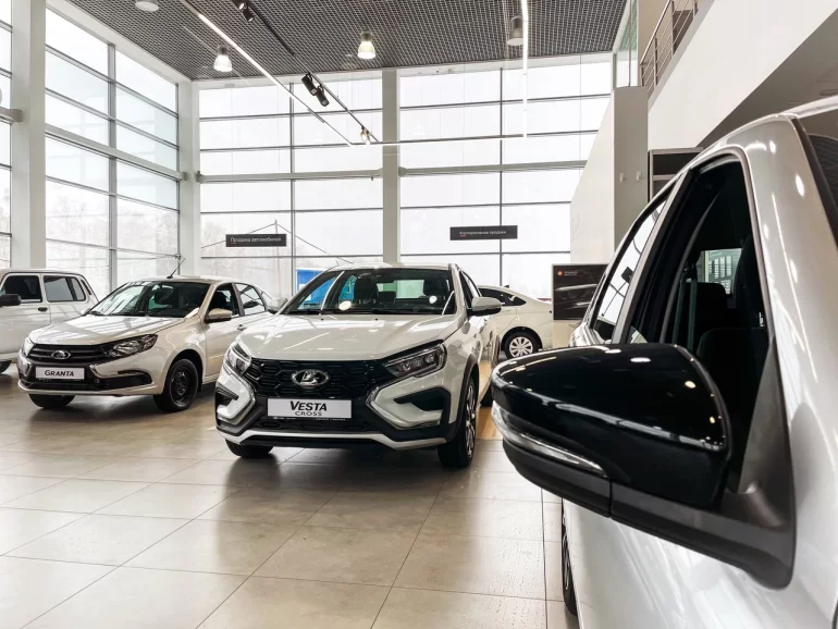 Как изменятся цены на новые автомобили в РФ в конце 2024 года