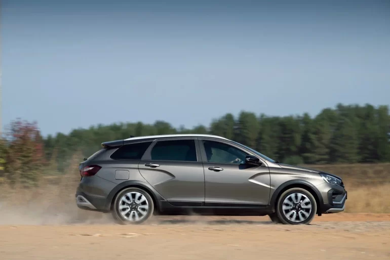 АВТОВАЗ предоставил журналистам для тестов Lada Vesta NG с ESC