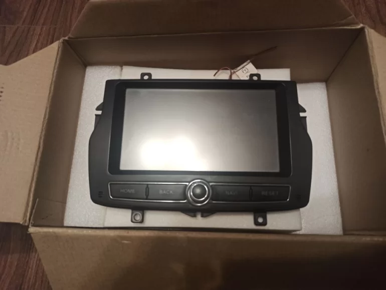 Ищу распиновку и прошивку на Phantom DVM-0217A