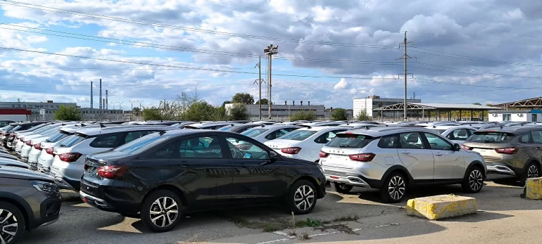 АВТОВАЗ начал отгружать Lada Vesta NG с системой стабилизации в дилерские центры