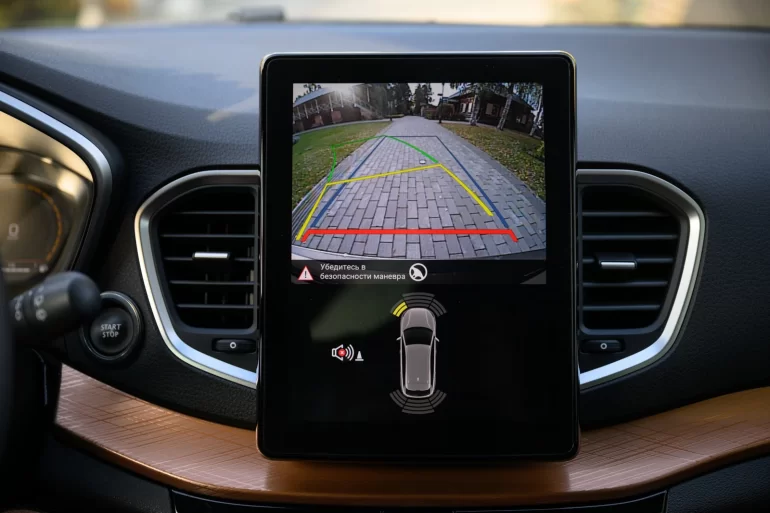 Отзывы о работе парктроника на Lada Vesta NG