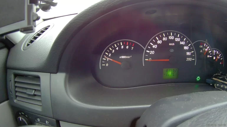 Провалы и троит двигатель, пока не нажмешь педаль газа в пол