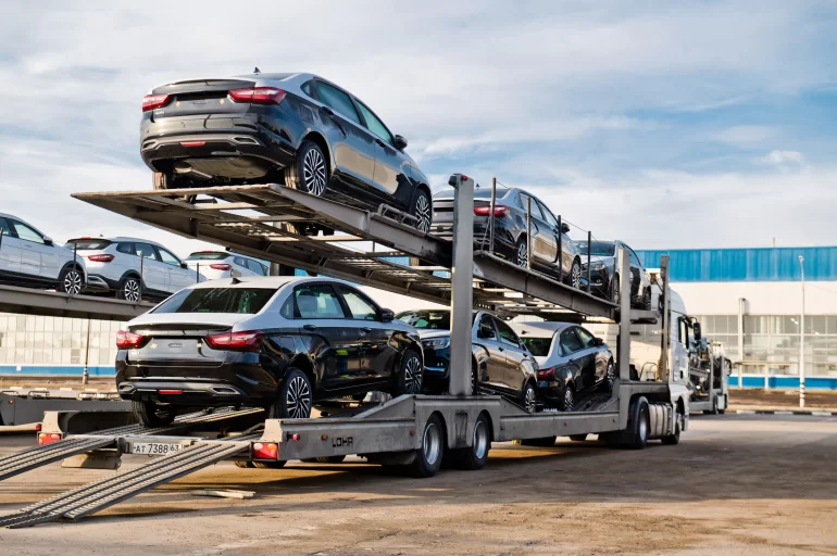 АВТОВАЗ начал отгрузки Lada Aura