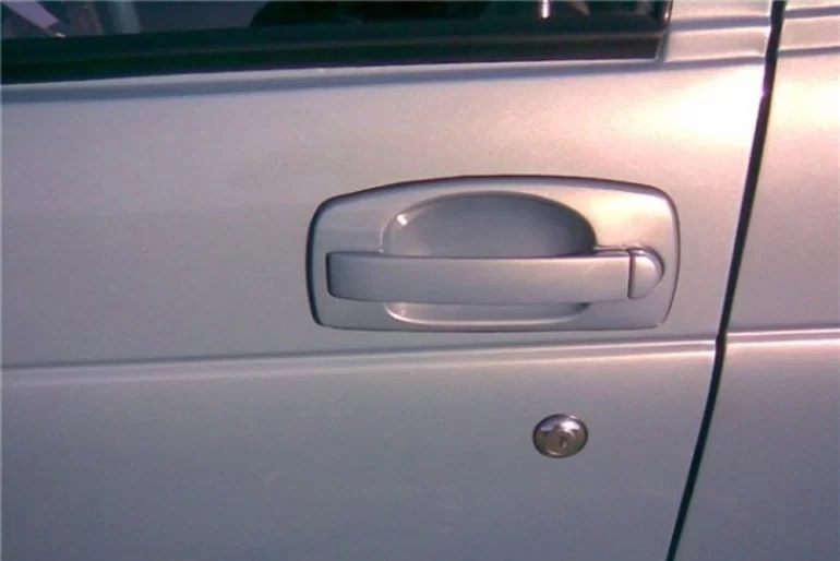 После регулировки замка двери перестали открываться