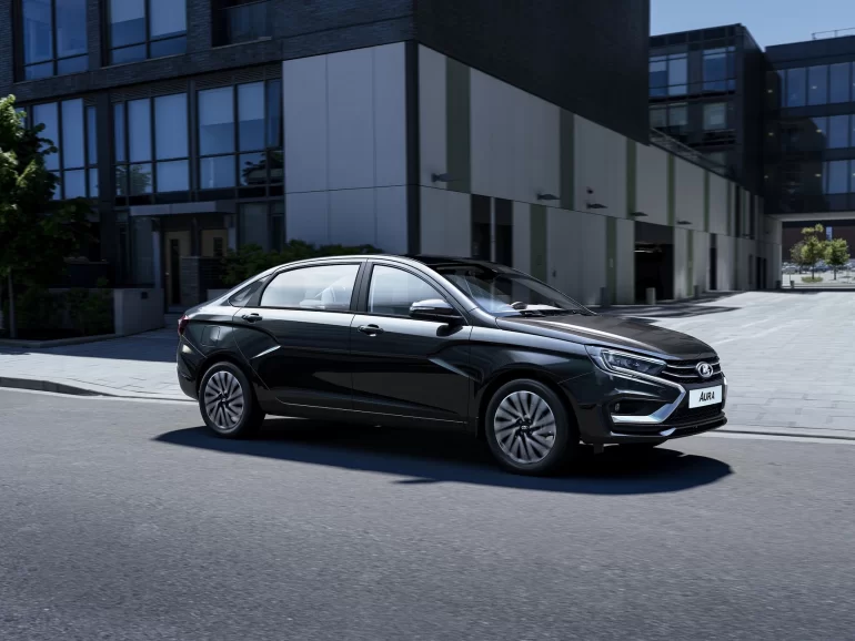 АВТОВАЗ объявил старт продаж Lada Aura