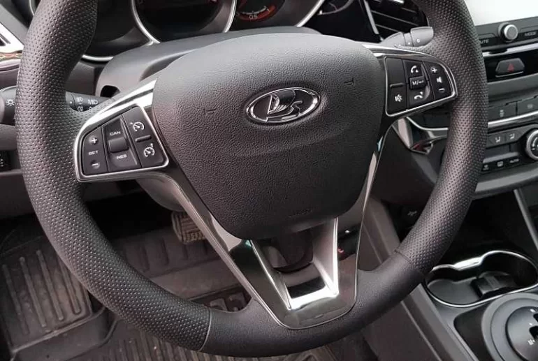 Иногда закусывает руль при повороте влево на Vesta NG