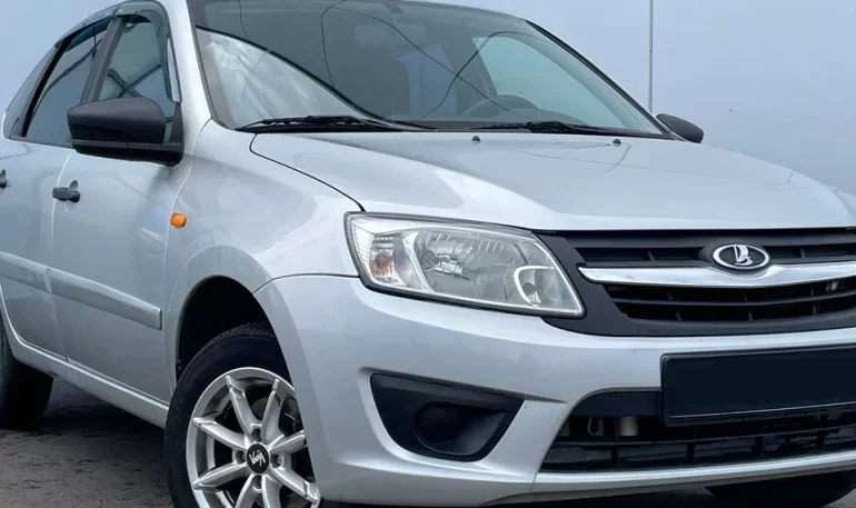 Не работает ближний свет, лампа целая, предохранитель тоже