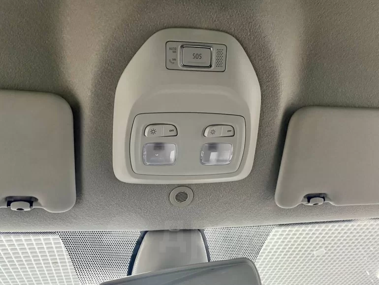 Где найти ответную часть штатного микрофона Largus FL?