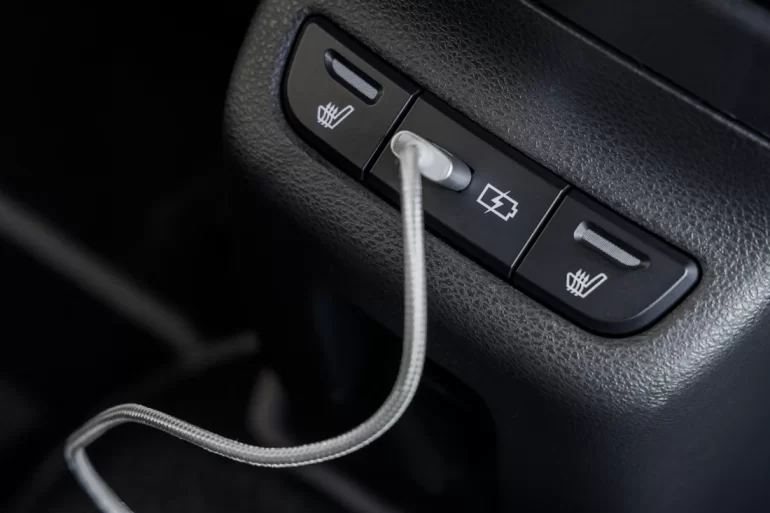 Не работает задняя USB зарядка